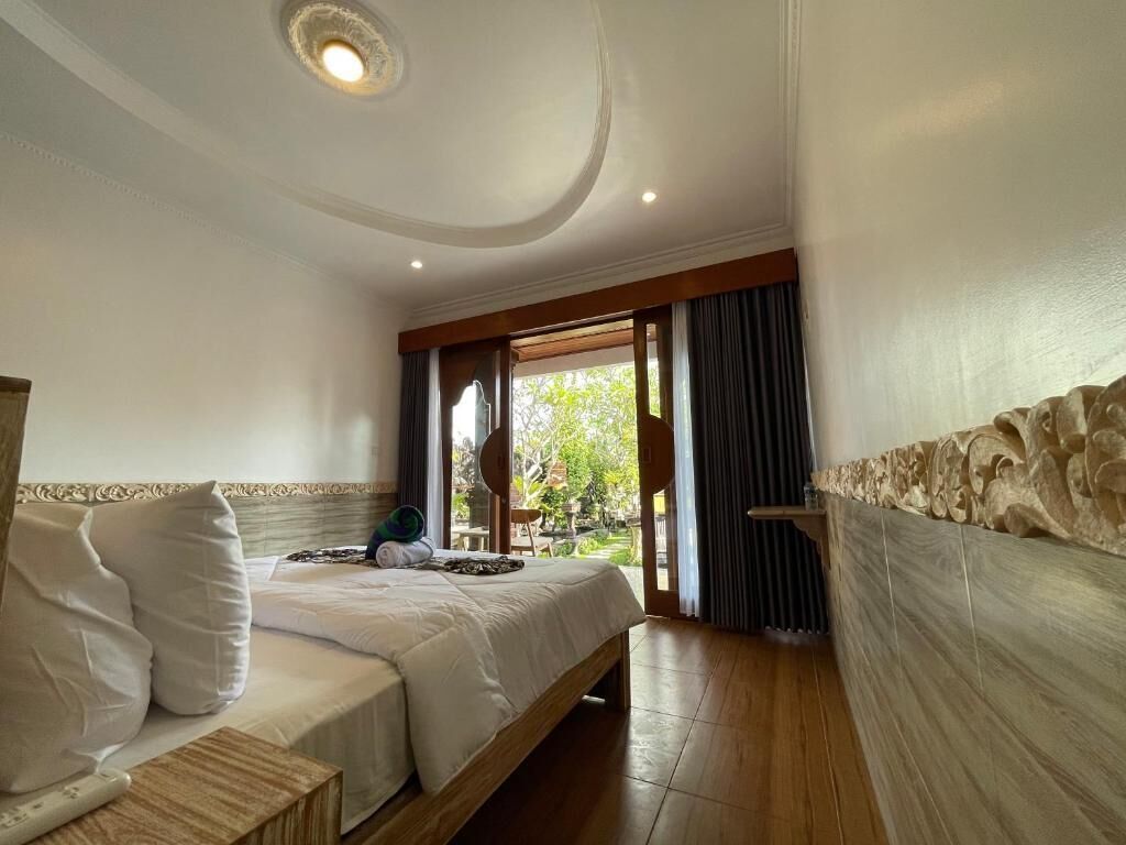 Premium bedding, Select Comfort beds, in-room safe, blackout curtains