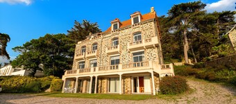 Sea view - Exceptional location for 4