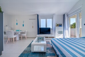 2 chambres, fer et planche à repasser, Wi-Fi gratuit, draps fournis