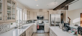 Mt. Baker Rim Cabin #80 - Hot Tub - Wi-Fi - BBQ