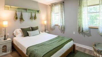 4 soverom, skrivebord, strykejern/-brett og wi-fi