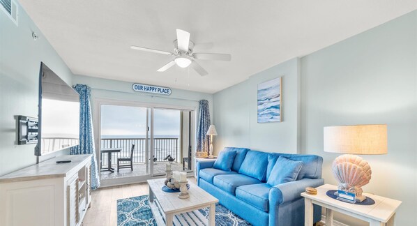 TV - Gulf Front Condo | Outdoor & Indoor Pools! (Gulf Shores)