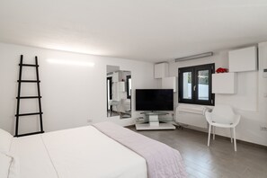 1 間睡房、房內夾萬、熨斗/熨衫板、免費 Wi-Fi