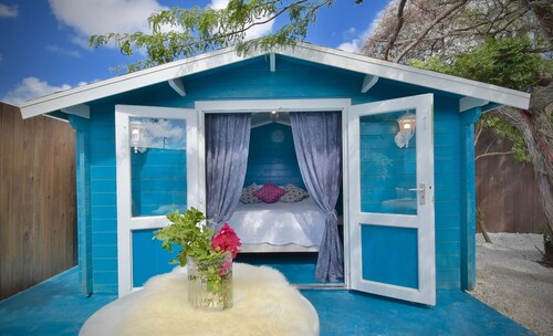 Casita Azul, Beautiful wooden cabin with garden.