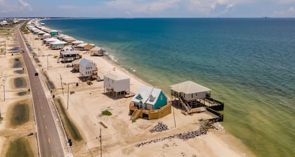 The Boat House - 106 Westward Ho 4 Bedroom Home by RedAwning