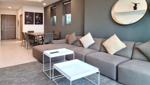 48-Zoll-Flachbildfernseher mit Digitalempfang, Fernseher