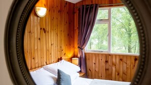 2 soverom, strykejern/-brett, reiseseng for barn og wi-fi (inkludert)