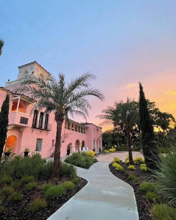 Exterior - The Hacienda (New Port Richey)