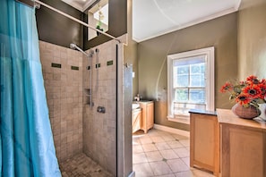 Towels - 1 Mi to Dtwn: Historic Harrisburg Home (Harrisburg)