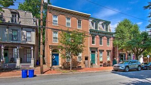 Exterior - 1 Mi to Dtwn: Historic Harrisburg Home (Harrisburg)