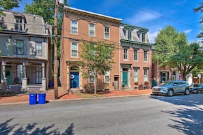 Exterior - 1 Mi to Dtwn: Historic Harrisburg Home (Harrisburg)