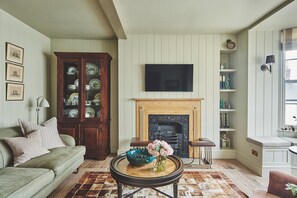 TV connectée, cheminée