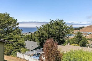 Property grounds - @ Marbella Lane - Cozy and Eccentric Design Home (Pacifica)