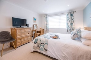 1 bedroom, iron/ironing board, travel cot, WiFi