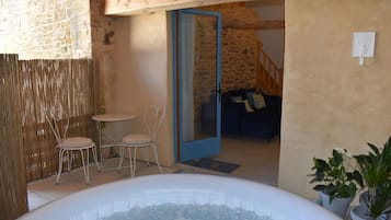 Bain à remous intérieur