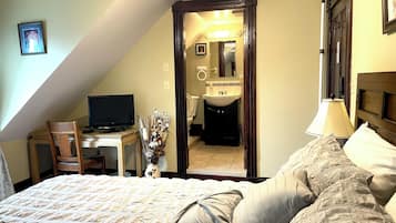 Kamar | Didekorasi berbeda-beda dan dilengkapi dengan perabotan berbeda-beda