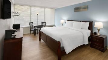 Zimmer, 1 King-Bett, Nichtraucher (Wellness Energy Bed) | Daunenbettdecken, Tempur-Pedic-Betten, laptopgeeigneter Arbeitsplatz