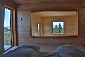 3 bedrooms, travel cot, free WiFi, bed sheets