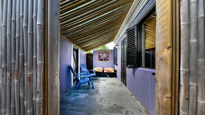 Unclassified image, 4 of 6, button - Gypsy private room at Bed & Breakfast, Mammaloe's Aruba (Santa Cruz)
