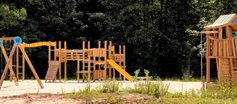 Bright vacation home with sauna, whirlpool, fireplace and large terrace