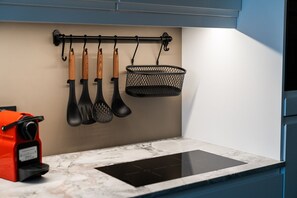 Luxury Apartment, Non Smoking, Kitchen | Private kitchen | Fridge, oven, stovetop, coffee/tea maker - Keflavik Luxury Apartments (Reykjanesbær)