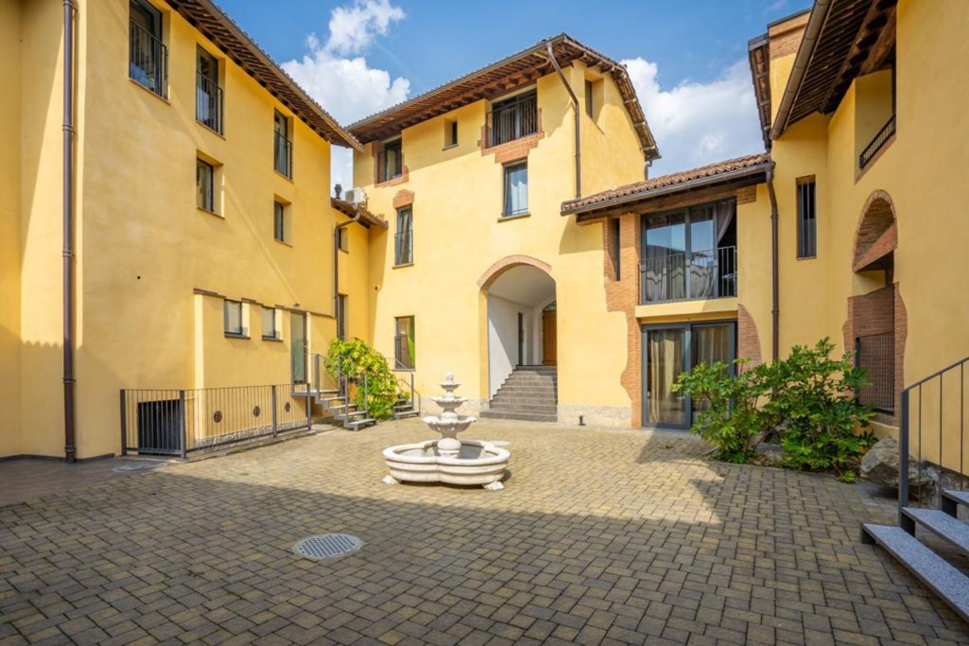 Facciata della struttura