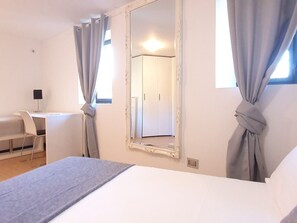 2 bedrooms, iron/ironing board, bed sheets - Parco Vira Apartments (Porza)