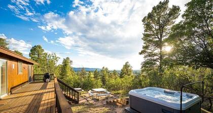 Walk to Golf Course, Close to Shopping/Dining and Lakes