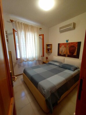 3 chambres, fer et planche à repasser, Wi-Fi gratuit, draps fournis