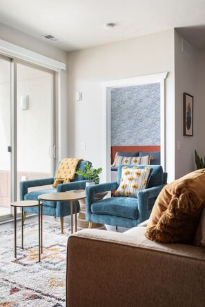 Tél évision, Netflix, Hulu, livres