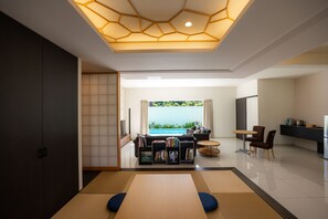 Getto | Living area | 50-inch flat-screen TV with digital channels, TV - YUMIHA OKINAWA (Onna)