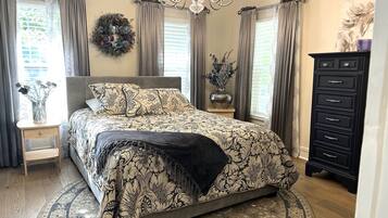 3 slaapkamers, een bureau, een strijkplank/strijkijzer, gratis wifi