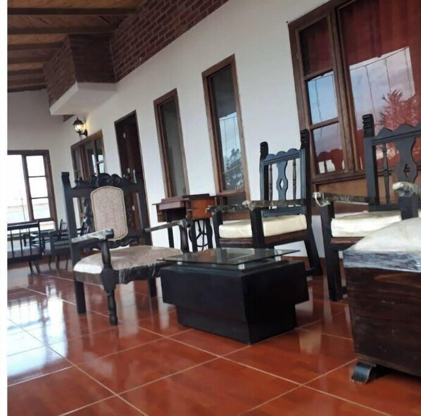 Interior - HOTEL TOTA ELISEO 3 (Tota)