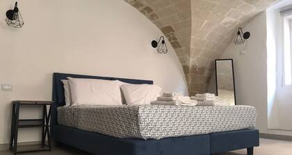 TRAMONTANA apartment with whirlpool shower in the room