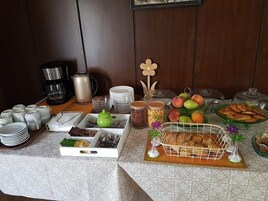 Desayuno buffet incluido todos los días 
