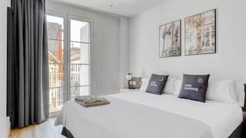 One-Bedroom Apartment with Balcony | 1 bedroom, individually decorated, desk, laptop workspace