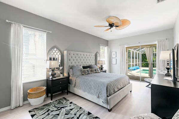 4 bedrooms, in-room safe, iron/ironing board, free WiFi