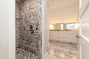 Hair dryer - Wind Down Pool Side in your Private Oasis at Ava Mae Cottage (St. Simons Island)