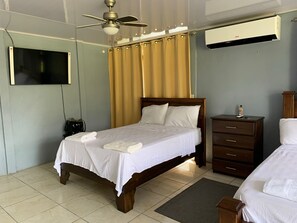 5 bedrooms, WiFi