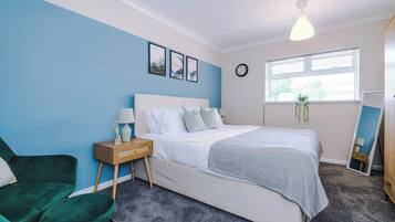 3 bedrooms, iron/ironing board, travel crib, WiFi