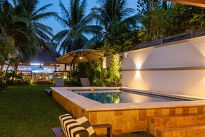 Alberca al aire libre 