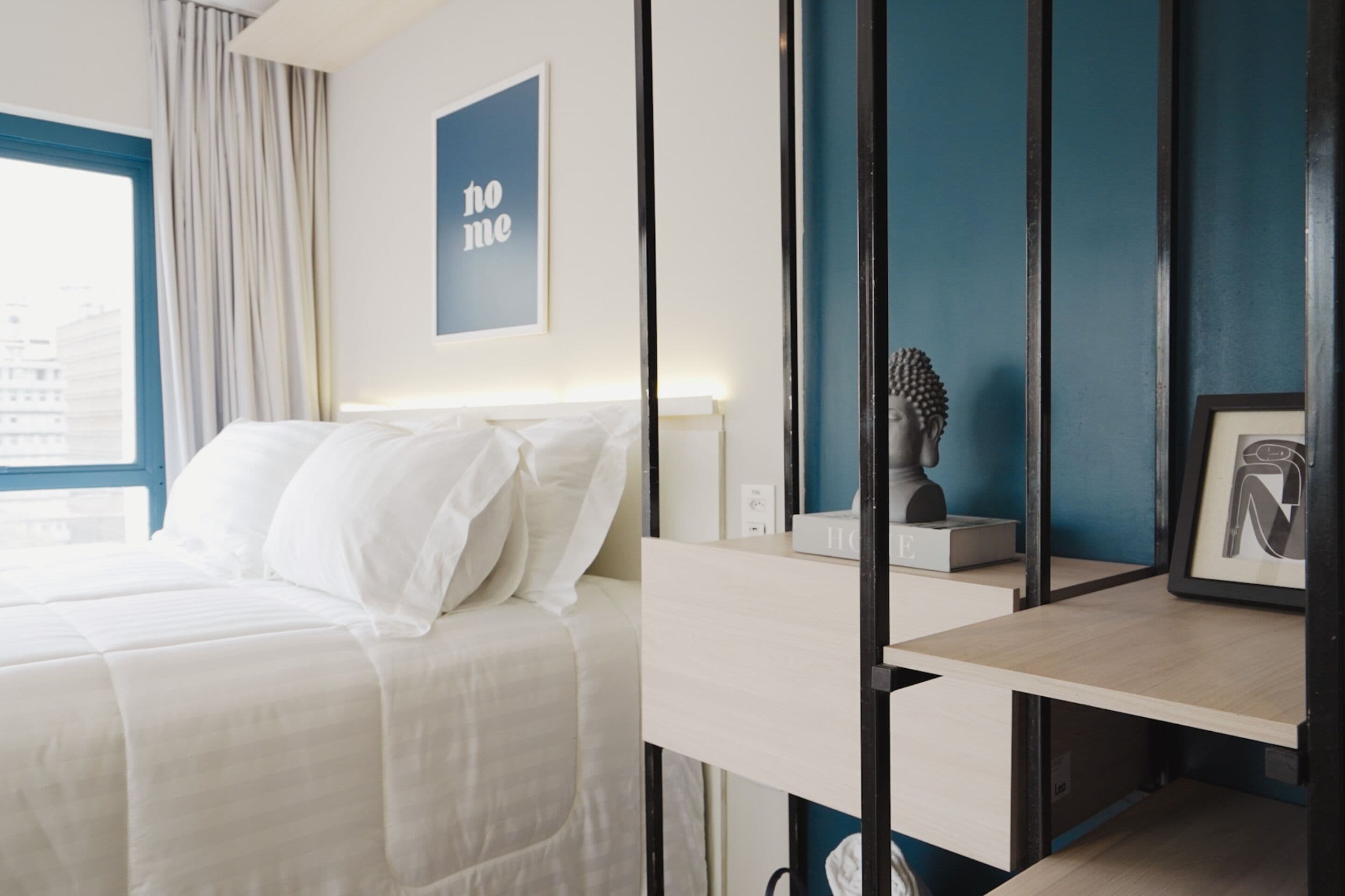 Deluxe studio suite | Een bureau, verduisterende gordijnen, reisbedje, gratis wifi