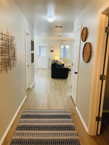 San Antonio cozy get away near Sea World, Lackland, Six Flags