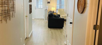 San Antonio cozy get away near Sea World, Lackland, Six Flags