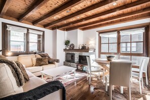 TV, fireplace - Baciver Beautiful apartment for 5p at the foot of the slopes in Cota 1500 of Baqueira-Beret (Baqueira)