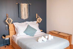 Chambre Double Madeleine/ Joseph | Free WiFi, bed sheets - Auberge Koskenia (Bidart)