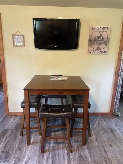 cabin centrally located near Crivitz WI