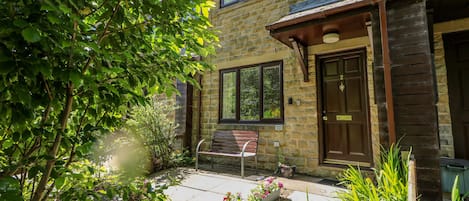 Cottage | Property grounds