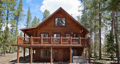 Rustic Retreat - 3 Resorts within 15 Miles