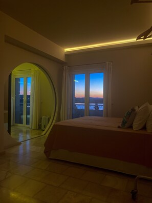 1 habitación, escritorio, tabla de planchar con plancha y wifi gratis 